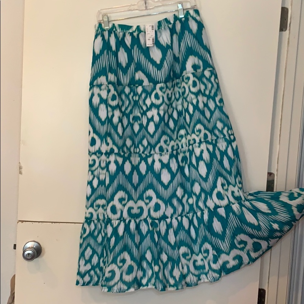 Ankle length teal skirt
